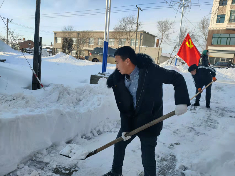 1637886791979678.jpg 清雪1队.jpg