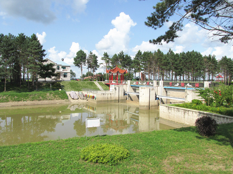 1685061325569804.jpg 前进节制闸(摄影 于成坤)_副本.jpg