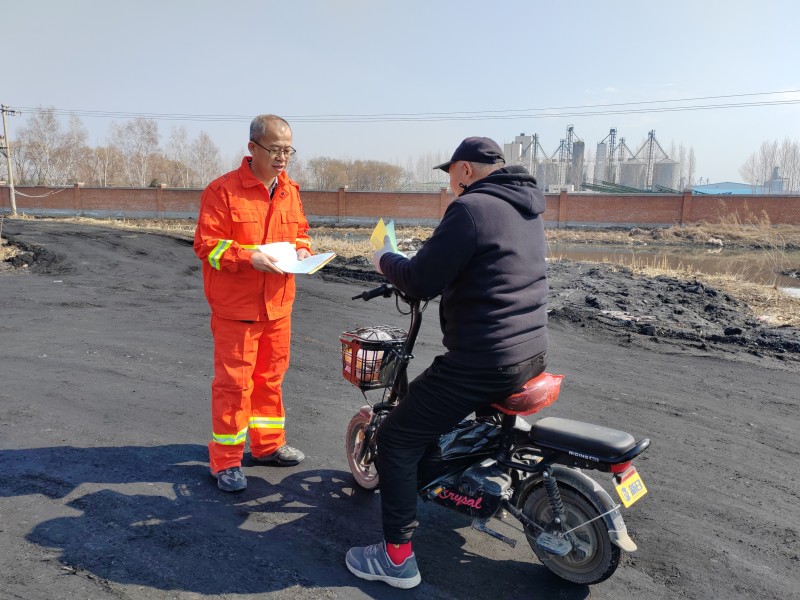 1712126844419306.jpg 前进农场有限公司多举措打响清明节森林草原防火战役2.jpg