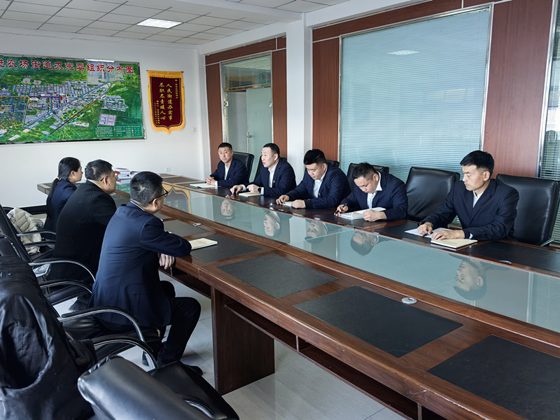 1776990277364201.jpg 第五管理区开展“书香润初心 精神促实干”共读活动.jpg